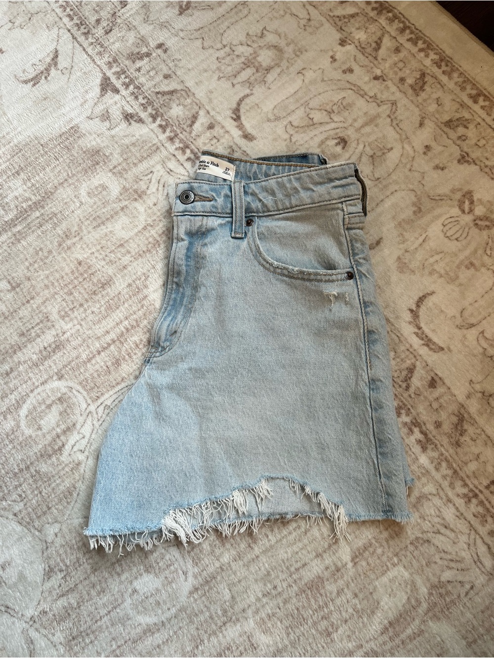 Abercrombie & Fitch | The Dad Shirt High Rise | Women’s 27 R | Worn Once!